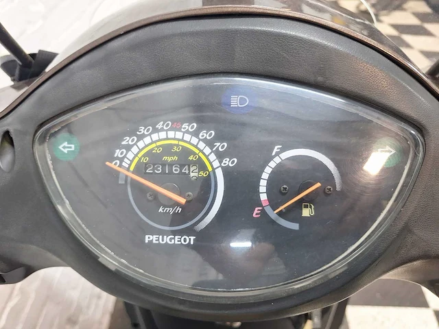 Peugeot tweet 45 km bromscooter 4takt - afbeelding 4 van  7