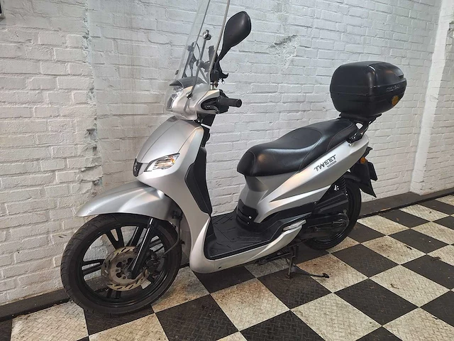 Peugeot tweet 45 km bromscooter 4takt - afbeelding 2 van  7