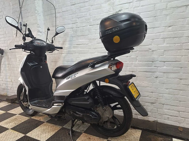 Peugeot tweet 45 km bromscooter 4takt - afbeelding 3 van  7