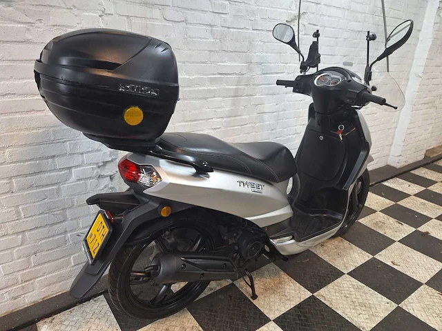 Peugeot tweet 45 km bromscooter 4takt - afbeelding 7 van  7