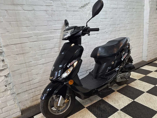 Peugeot v-clic 45 km bromscooter 4takt - afbeelding 2 van  7