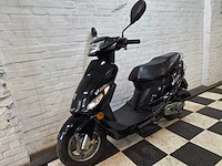 Peugeot v-clic 45 km bromscooter 4takt - afbeelding 2 van  7