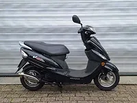 Peugeot v-clic 45km bromscooter 4-takt - afbeelding 5 van  7