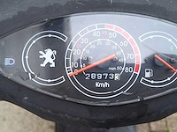 Peugeot v-clic 45km bromscooter 4-takt - afbeelding 4 van  7