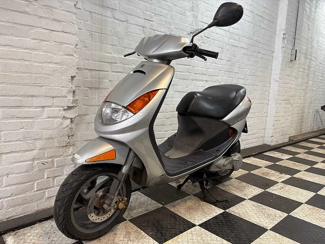 Peugeot vivacity 25 km snorscooter 2takt - afbeelding 2 van  7