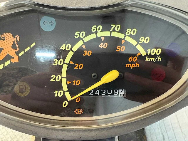 Peugeot vivacity 25 km snorscooter 2takt - afbeelding 4 van  7