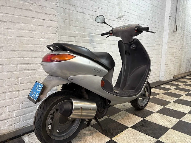 Peugeot vivacity 25 km snorscooter 2takt - afbeelding 5 van  7