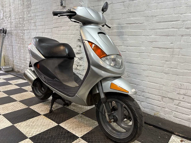 Peugeot vivacity 25 km snorscooter 2takt - afbeelding 7 van  7
