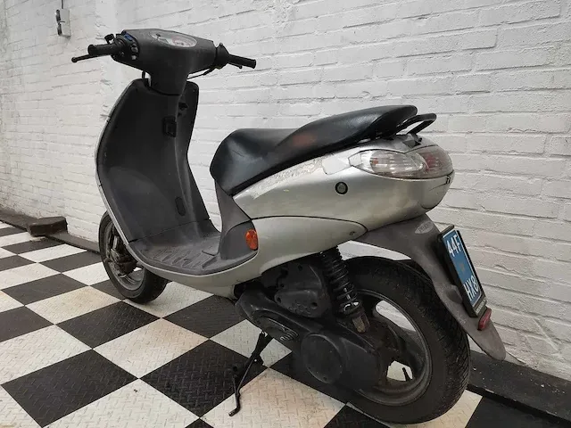 Peugeot vivacity 25 km snorscooter - afbeelding 3 van  7