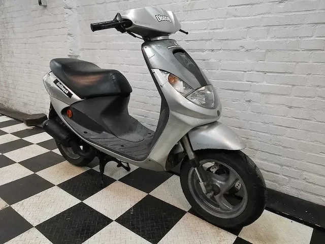 Peugeot vivacity 25 km snorscooter - afbeelding 7 van  7