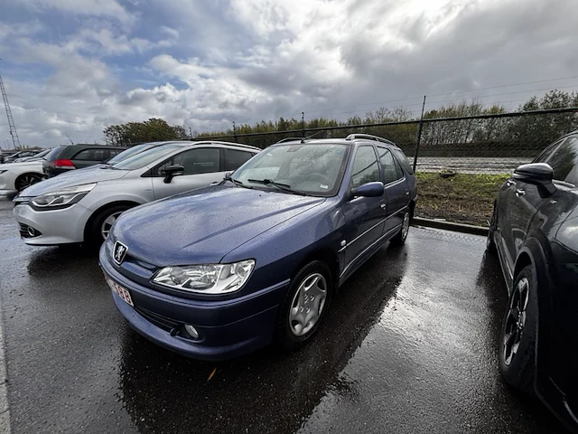 Peugeot,2000 - afbeelding 1 van  30