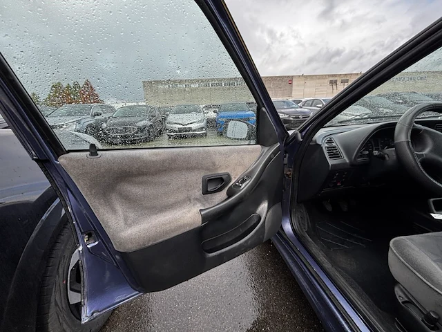 Peugeot,2000 - afbeelding 28 van  30