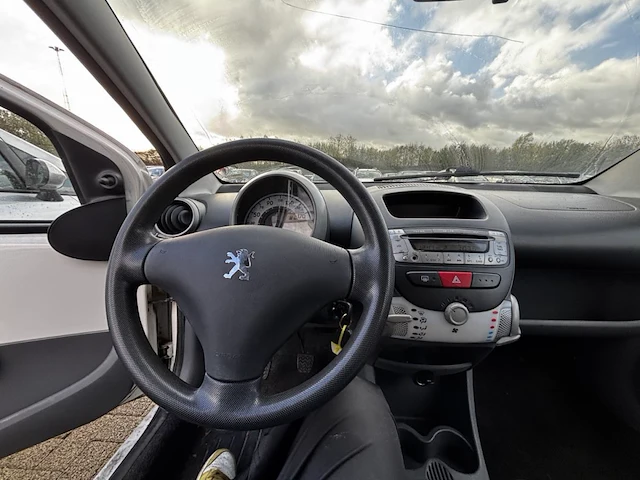 Peugeot,2011 - afbeelding 2 van  24