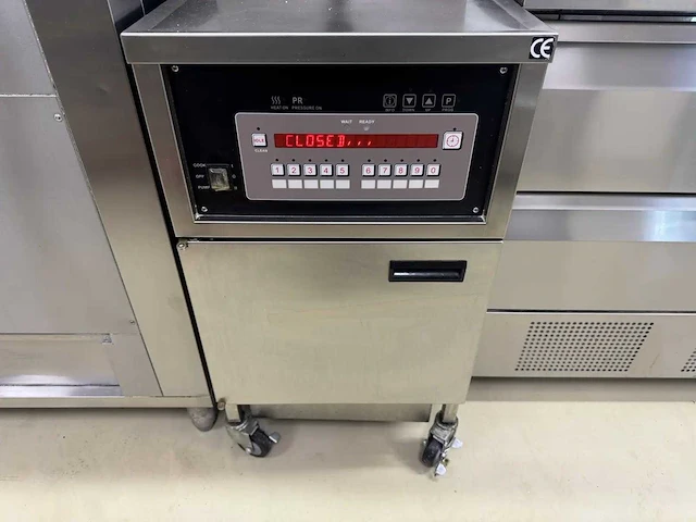 Pfe-800 - elektrische hoge druk friteuse - afbeelding 8 van  13