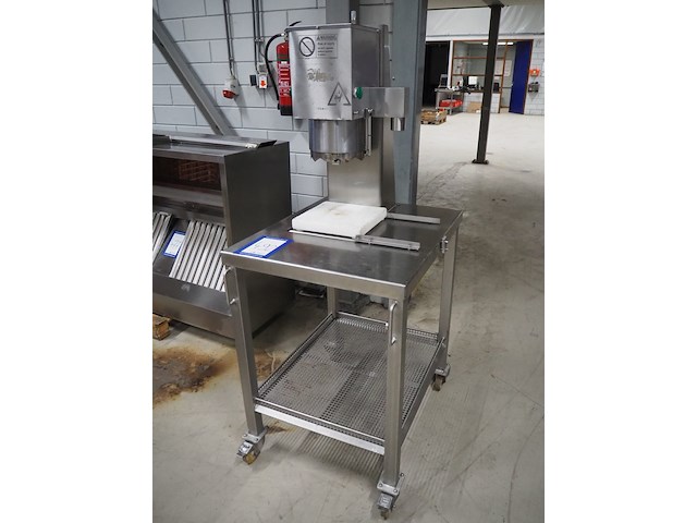 Pfluka - afbeelding 1 van  17