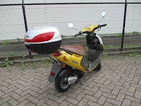Pgo - bromscooter - rodo show 2 takt - scooter - afbeelding 9 van  11