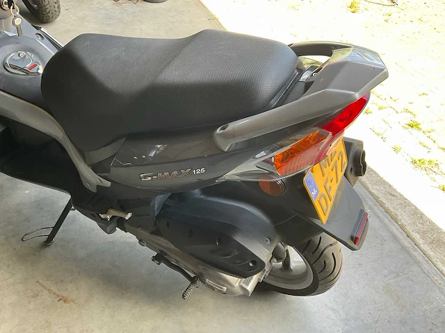 Pgo g-max 125 motorfiets - afbeelding 7 van  13