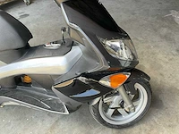 Pgo g-max 125 motorfiets - afbeelding 10 van  13