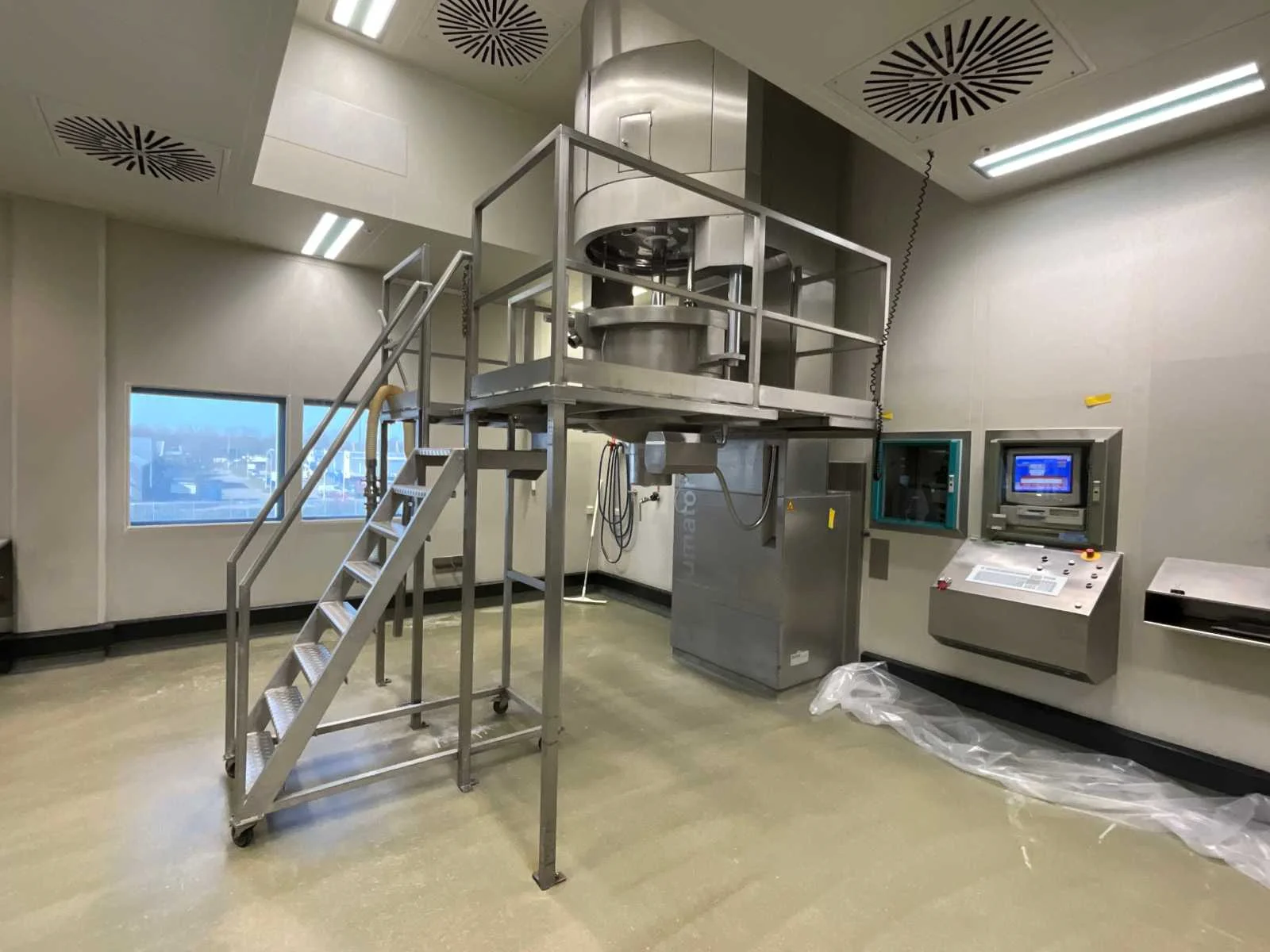 Pharmaceutical equipment ex. delpharm meppel