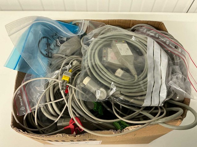 Philips - diverse stamkabels en leads - afbeelding 1 van  3