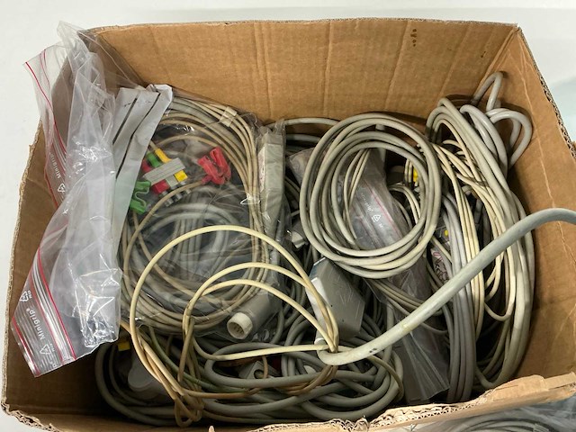 Philips - diverse stamkabels en leads - afbeelding 2 van  3