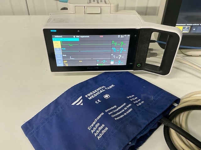 Philips - intellivue mx800 - patiënt monitor met x3 - afbeelding 2 van  4