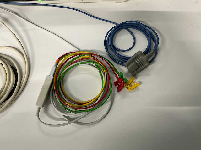 Philips - intellivue mx800 - patiënt monitor met x3 - afbeelding 3 van  4