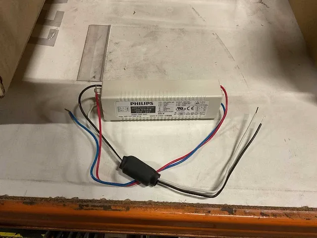 Philips 20w constant voltage 24vdc ip58 voor leds (30x) - afbeelding 2 van  4