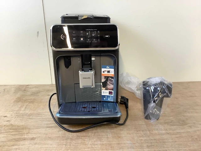 Philips 2300 serie volautomatische koffiemachine - afbeelding 2 van  6