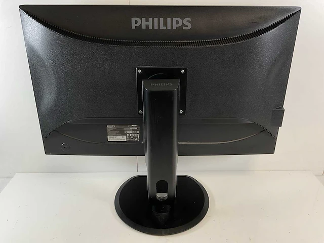 Philips (273p2l) 27”, 1920x1080 (fhd) lcd monitor - afbeelding 4 van  7