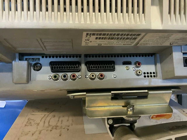 Philips 32pf3302/10 televisie - afbeelding 2 van  4