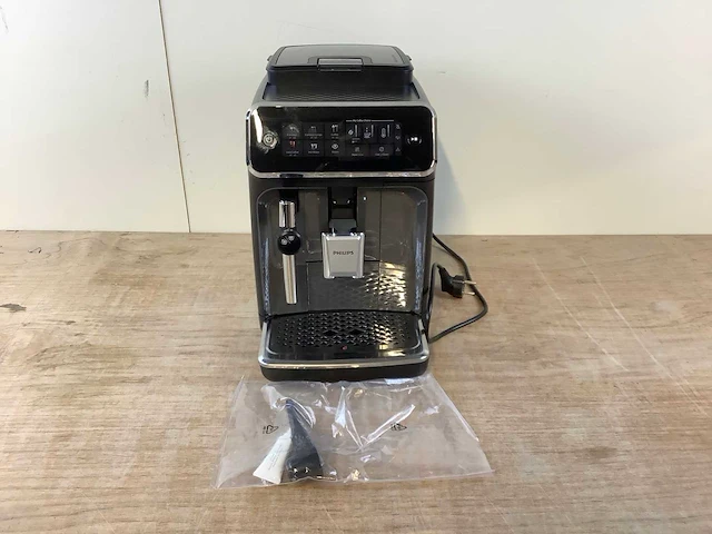Philips 3300 series volautomatisch espressoapparaat - afbeelding 1 van  6