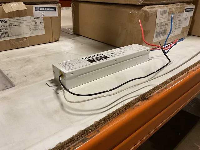 Philips 80w constant voltage 24vdc ip58 voor leds (20x) - afbeelding 2 van  4