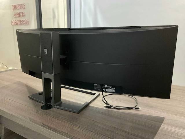 Philips brilliance 499p curved monitor - afbeelding 15 van  15