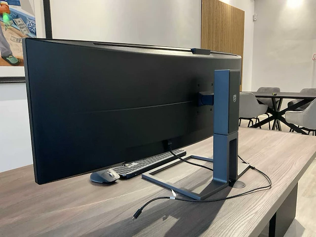 Philips brilliance 499p curved monitor - afbeelding 18 van  21