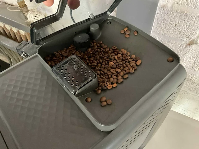 Philips ep2224 koffie / espressomachine - afbeelding 4 van  9