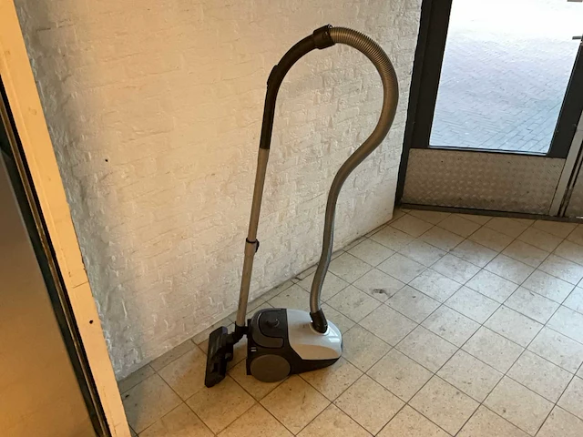 Philips fc8253 stofzuiger - afbeelding 1 van  4