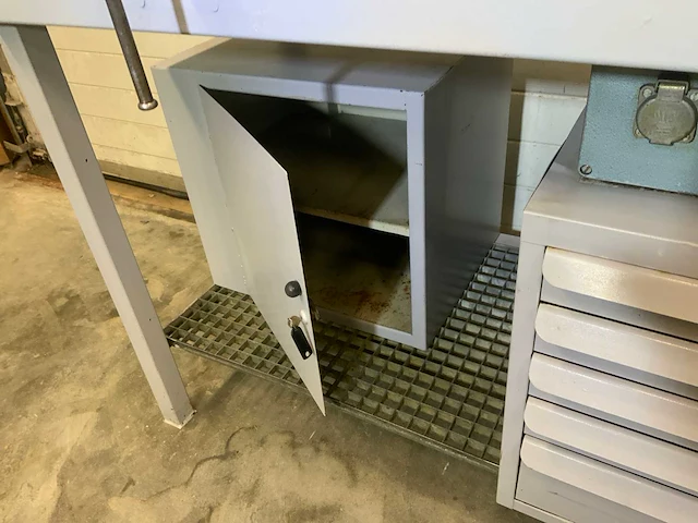 Philips gereedschapmakers werkbank - afbeelding 9 van  10