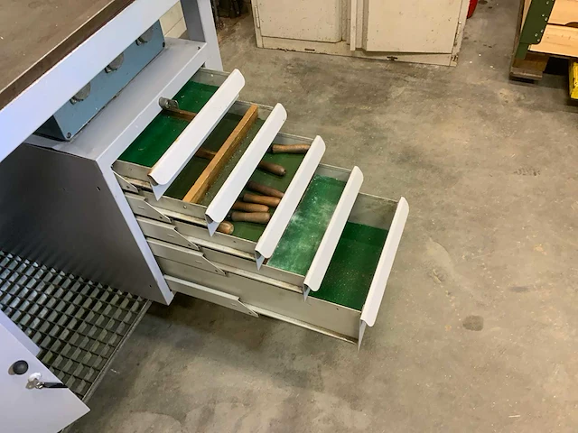 Philips gereedschapmakers werkbank - afbeelding 10 van  10