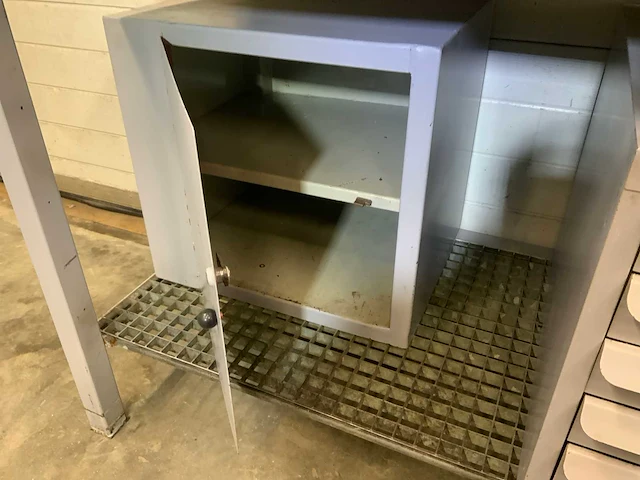 Philips gereedschapmakers werkbank - afbeelding 9 van  10