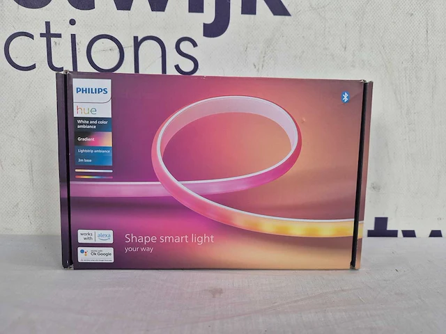 Philips hue gradient lightstrip 2 m basis - white and color ambiance - bluetooth - afbeelding 2 van  2