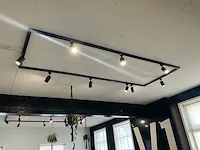 Philips hue railsysteem slimme verlichting - afbeelding 1 van  7