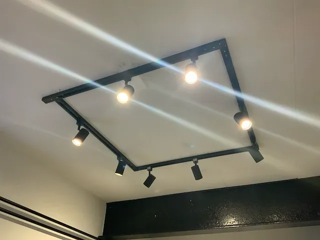 Philips hue railsysteem slimme verlichting - afbeelding 2 van  6