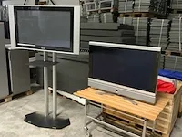 Philips, loewe televisie (2x) - afbeelding 1 van  5