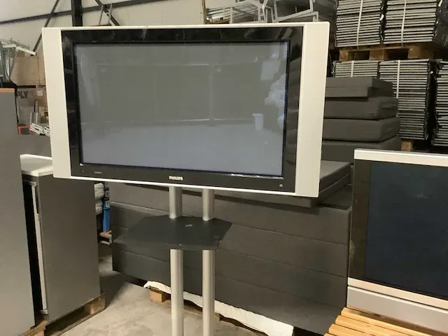 Philips, loewe televisie (2x) - afbeelding 2 van  5
