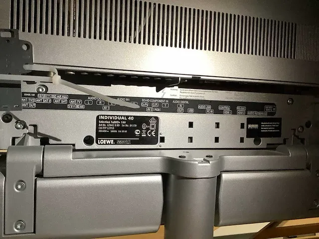 Philips, loewe televisie (2x) - afbeelding 4 van  5