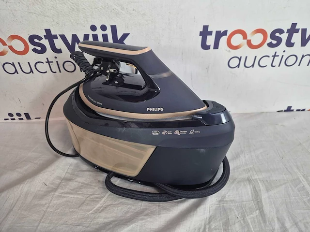 Philips perfect care 6000 series psg6066/20 - stoomgenerator - 1.8l watertank - goud / blauw - afbeelding 2 van  2