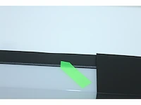 Philips rover spiegelverlichting spatwaterdicht ip44 10w warmwit licht zwart - afbeelding 6 van  6