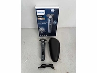 Philips shaver series 8000 scheerapparaat - afbeelding 1 van  3
