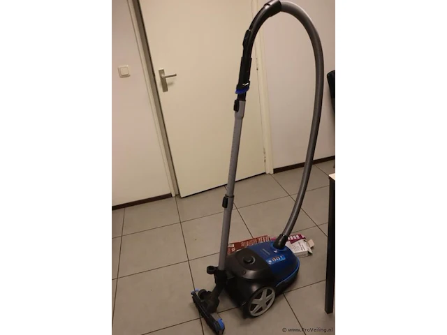 Philips stofzuiger | model performer active | incl. stofzuigerzakken - afbeelding 1 van  4